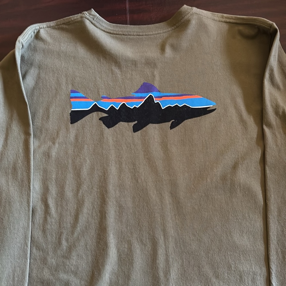 Men’s Patagonia Tshirt